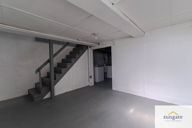 Building Photo - 105 Upmanor Rd