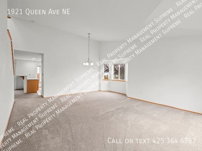 Building Photo - 1921 Queen Ave NE