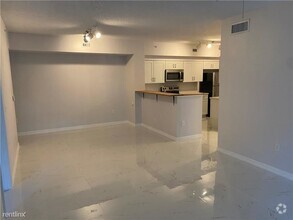 Building Photo - 3 br, 2 bath Condo - 2351 W Preserve Way