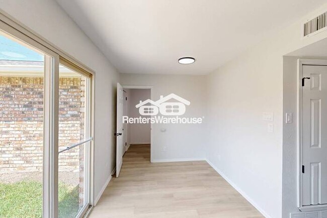 Building Photo - MOVE IN READY - 3BED/2BATH -  PLANO TEXAS