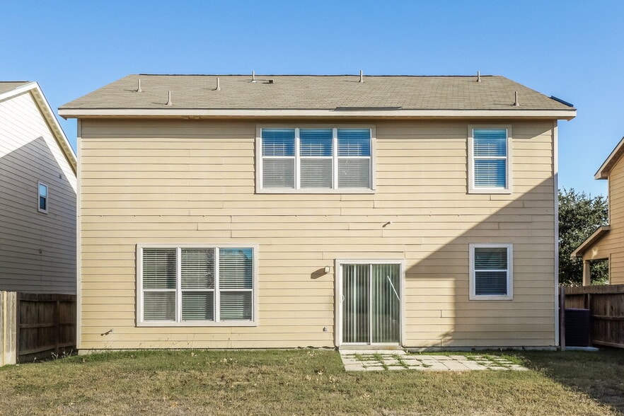 Building Photo - 11118 Geneva Ford