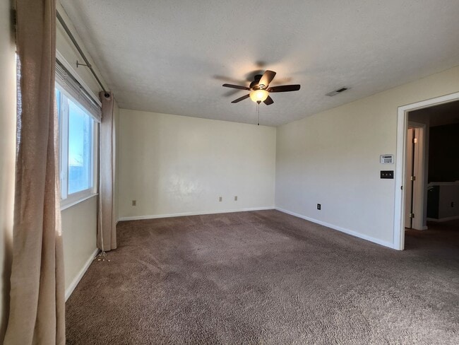 Building Photo - Beautiful 2-Story Home in Northmont School District