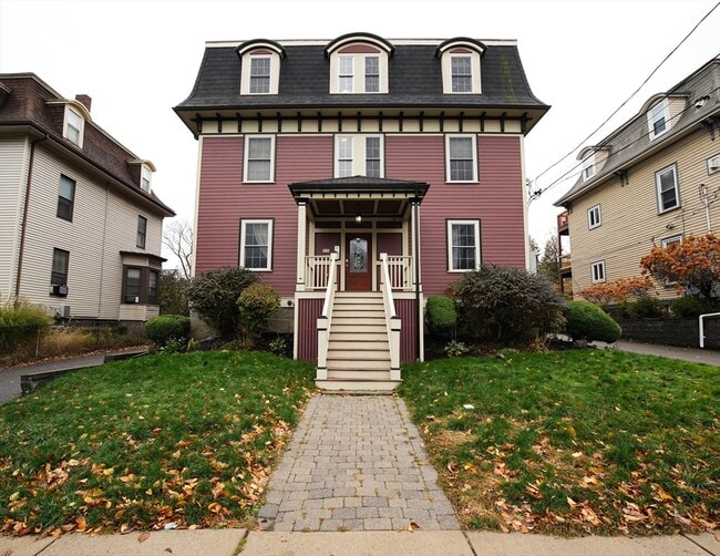 Building Photo - 95 Dix St