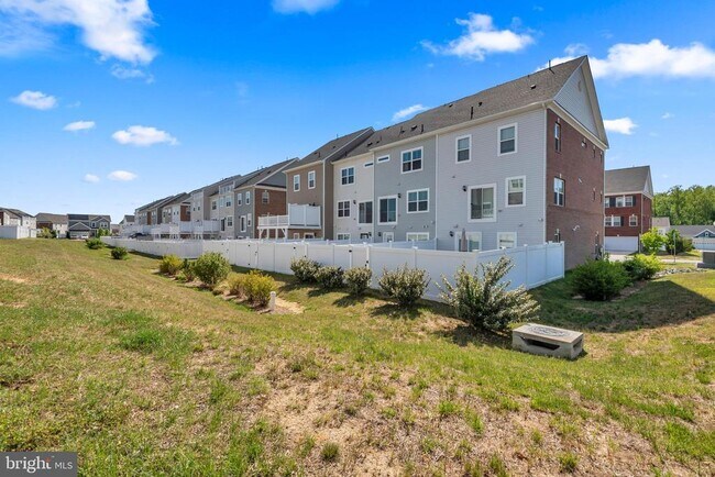 Building Photo - 5754 Frederick Douglas Pl