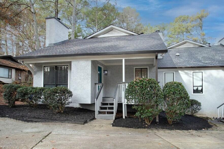 Building Photo - 7920 Colquitt Rd