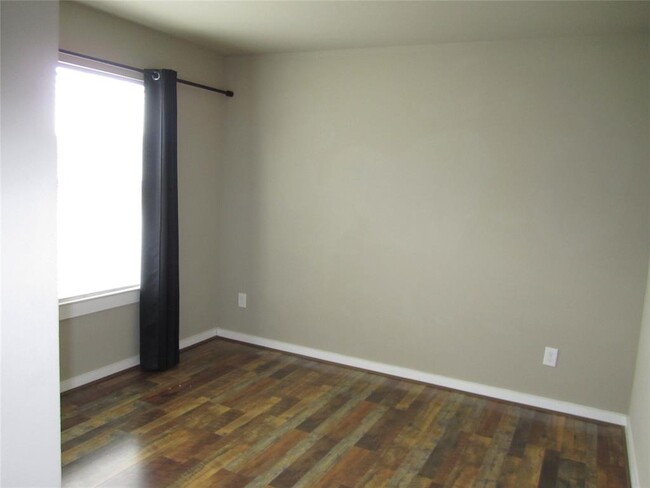 Building Photo - 4318 Cetti St