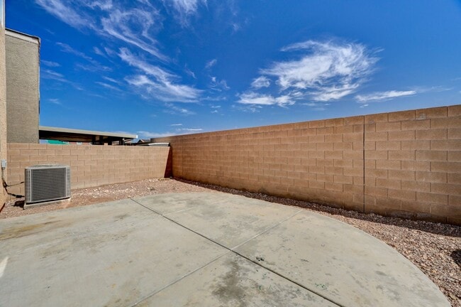 Building Photo - 3 Bedroom Home Near Mountains Edge | 89148 Zip Code