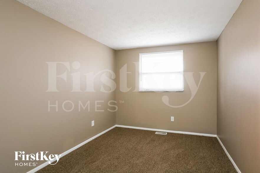 Building Photo - 3448 Alpine Pl