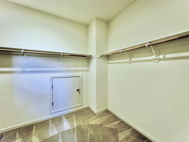 Building Photo - 313 Jacquelyn Ln