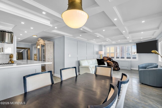 Building Photo - 28 Riverside Ave