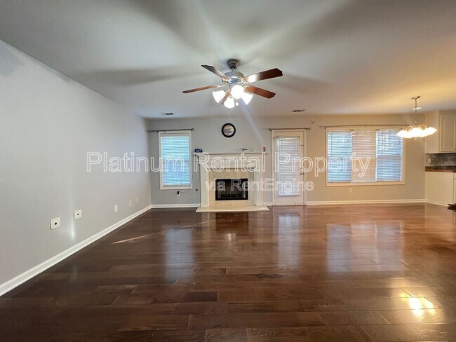 Building Photo - 791 Glenns Farm Way