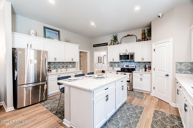 Building Photo - 125 Lightbourne Dr