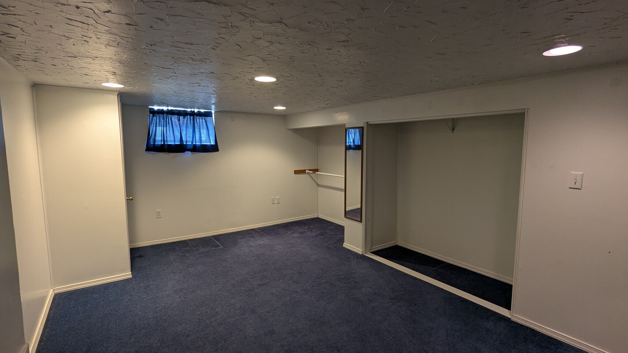 400+ SF finished basement - 40 Fields Rd