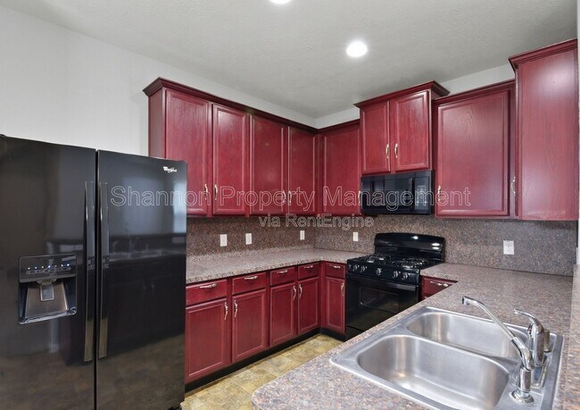 Building Photo - 17142 Amarose Dr