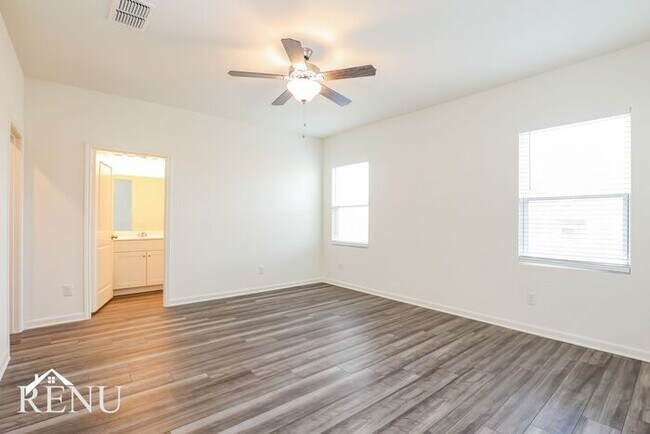 Building Photo - 5246 Dawn Break