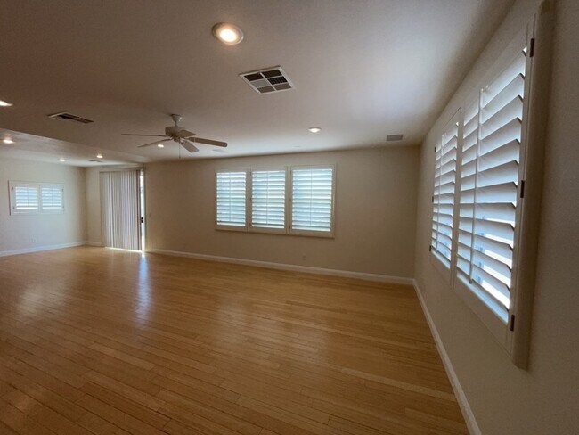 Building Photo - 6043 Eganridge Ct