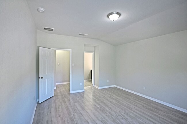 Building Photo - 2510 Diamondback Trail