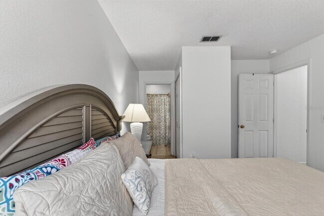 Building Photo - 419 Buckingham Cir