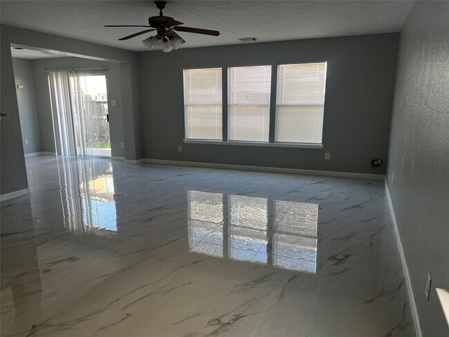 Building Photo - 2706 Piney Lake Ct