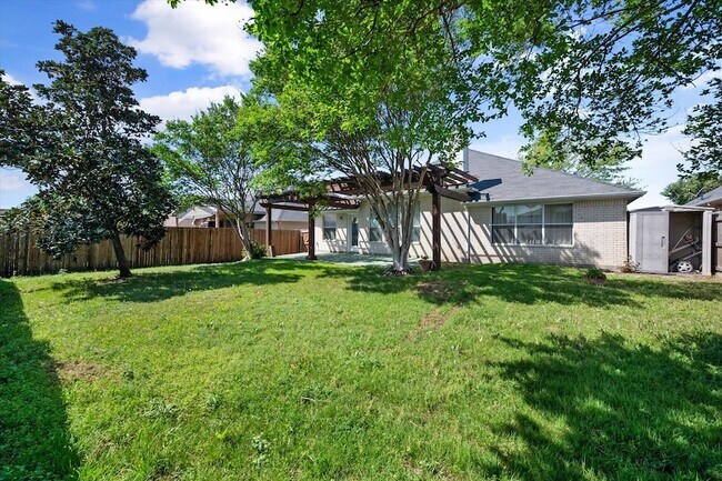 Building Photo - 6705 Terrace Glen Dr