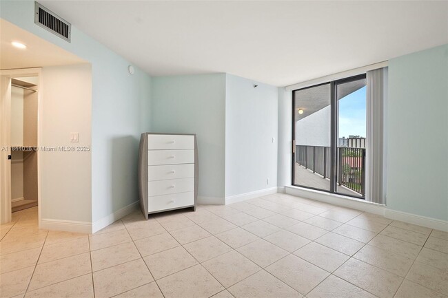 Building Photo - 300 Three Islands Boulevard