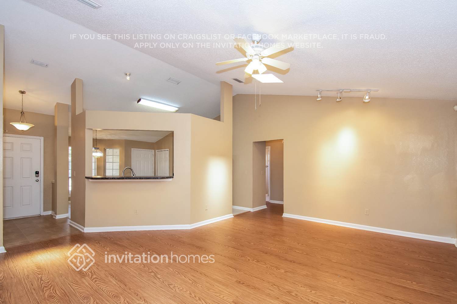 Building Photo - 8258 Lakemont Dr