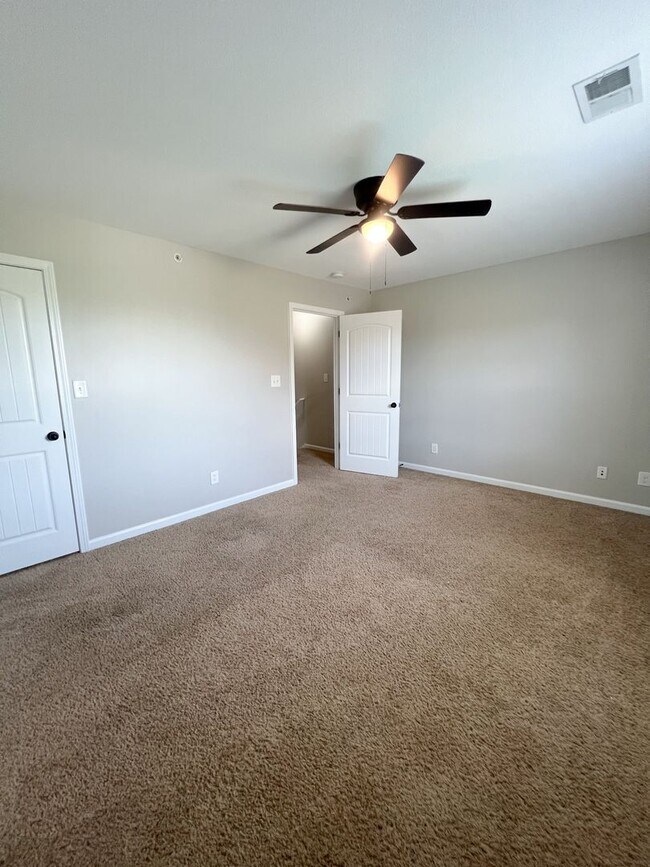 Building Photo - 1604 Railton Ct