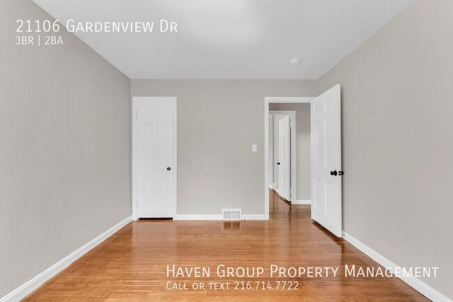 Building Photo - 21106 Gardenview Dr
