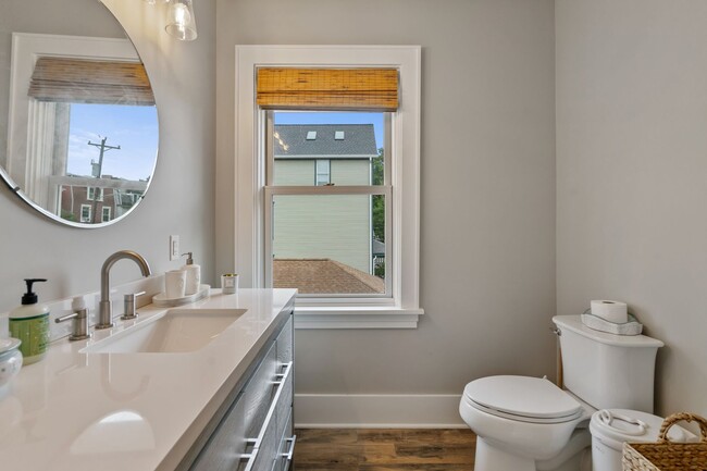 Building Photo - US OPEN PITTSBURGH RENTAL- 3 B 2.1 BATH AS...