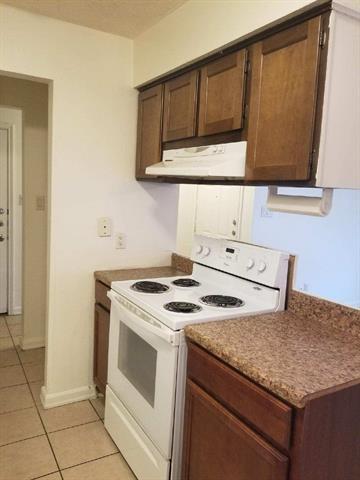 Building Photo - 7216 NE Loop 820