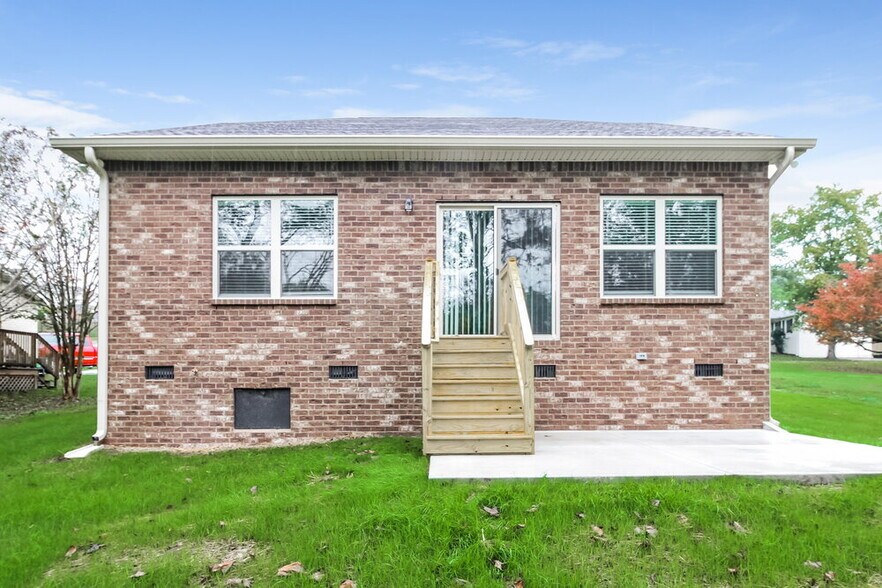 Building Photo - 309 Jones Ave