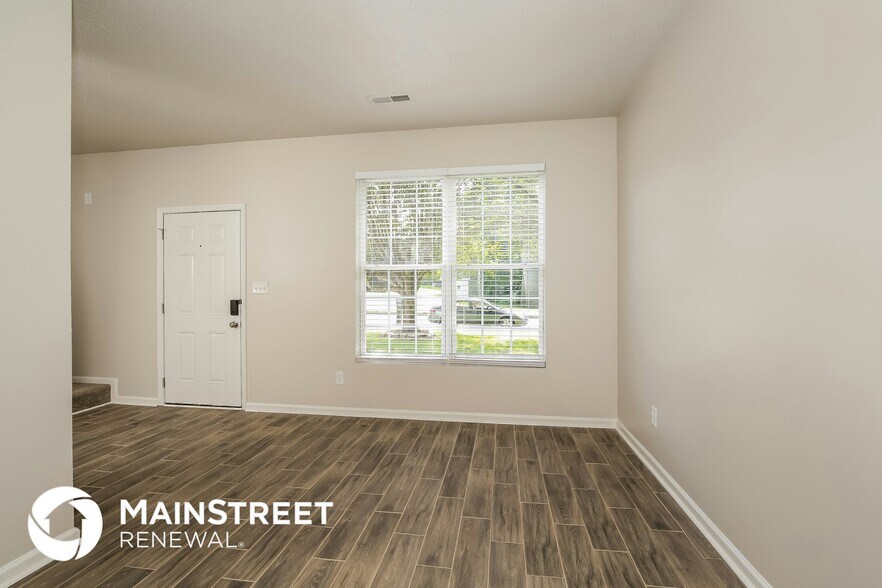 Building Photo - 2023 Gramercy Park Dr