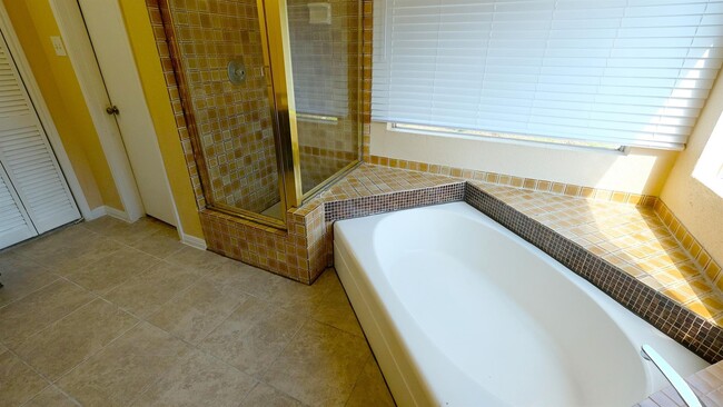 Building Photo - 1203 Beckwood Cir