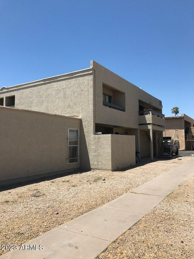 Building Photo - 2674 N 43rd Ave