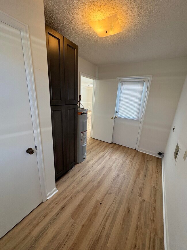 Building Photo - 1346 Terrace St