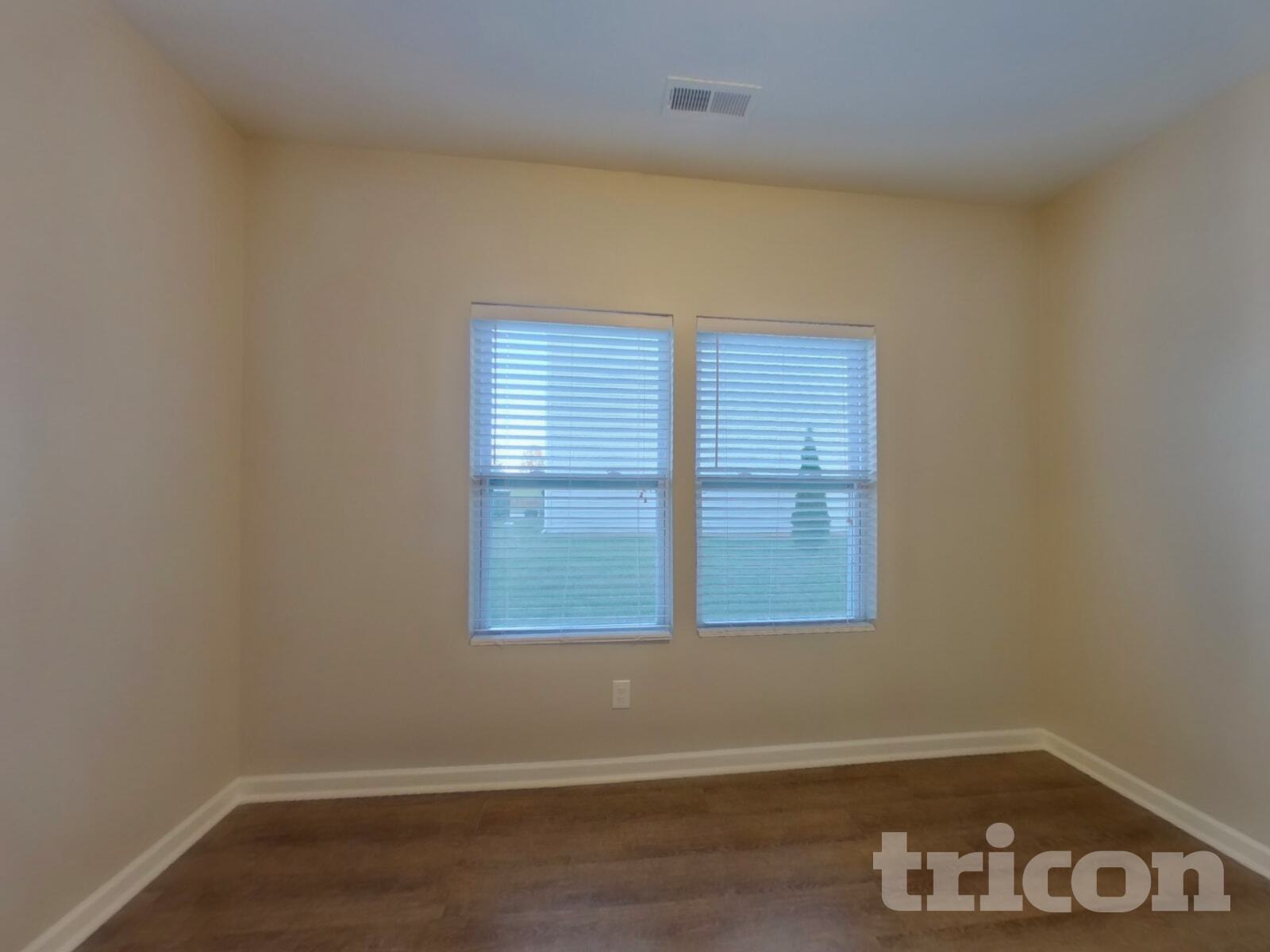 Building Photo - 3313 Pikes Peak Dr