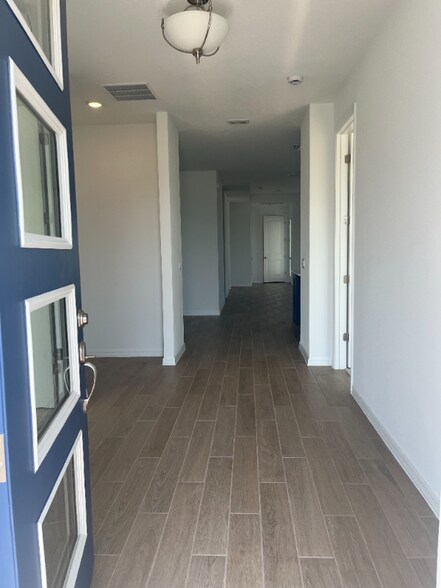 Building Photo - 2966 Sailhouse Dr
