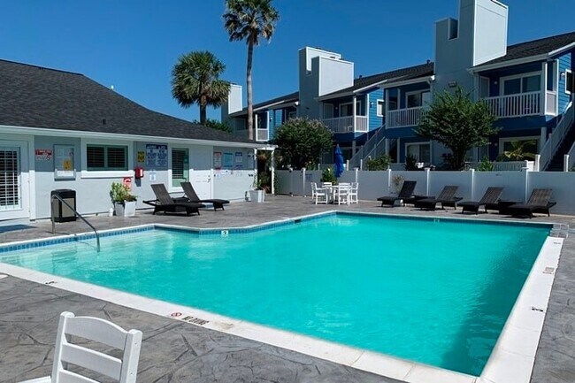 Building Photo - 3506 Cove View Blvd