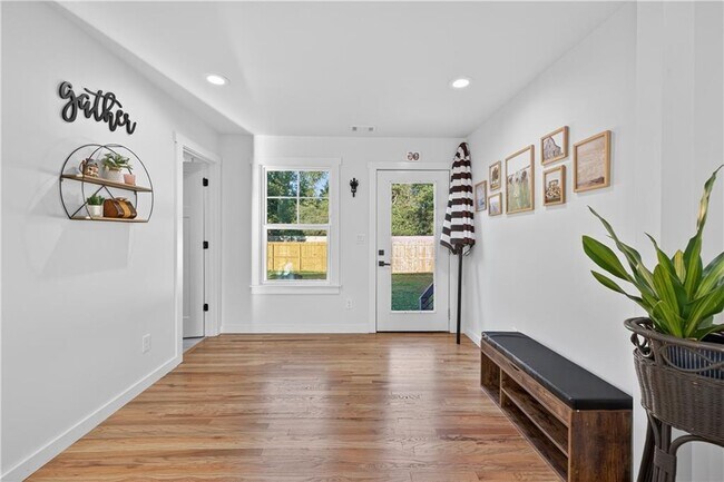 Building Photo - 1324 Ace Mcmillian Rd