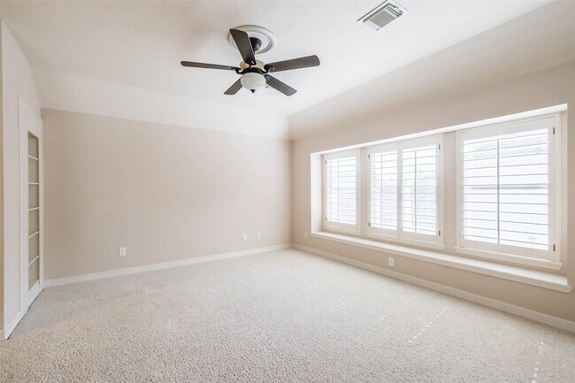 Building Photo - 12411 Santiago Cove Ln