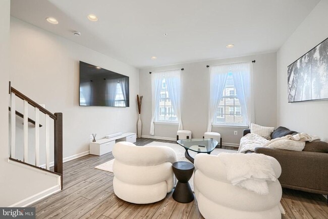 Building Photo - 2718 Lanham Hill Cir