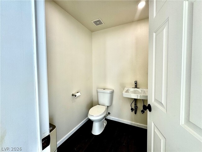 Building Photo - 5420 N Blagg Rd