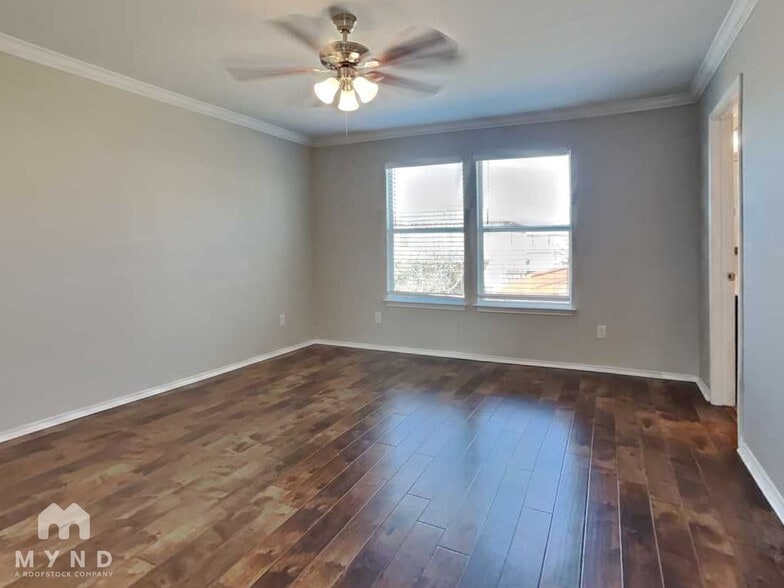 Building Photo - 11331 Fine Design