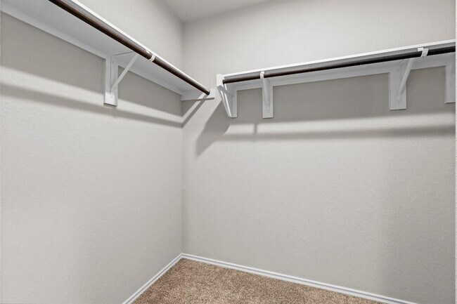 Building Photo - 14409 Sugar Pines Dr