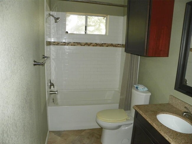 Building Photo - 6918 Dallas Dr