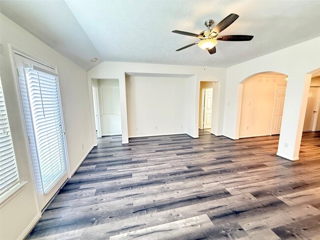 Building Photo - 11222 Overland Trail Dr