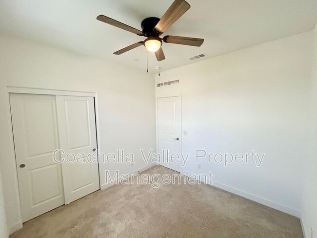 Building Photo - 76279 Cambridge Dr