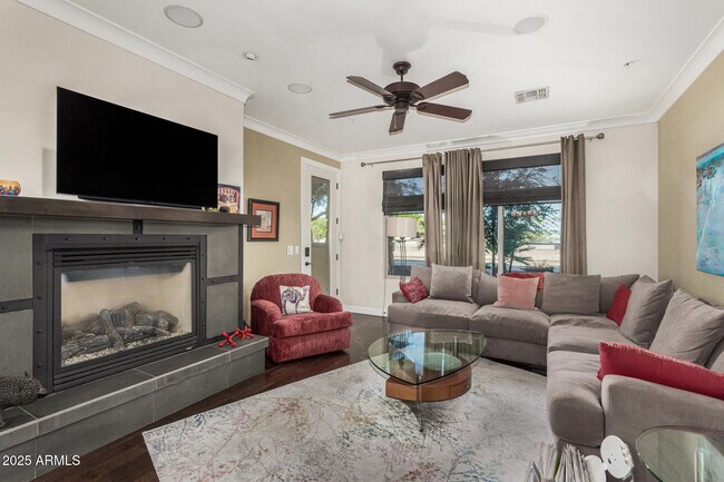 Building Photo - 4909 N Woodmere Fairway
