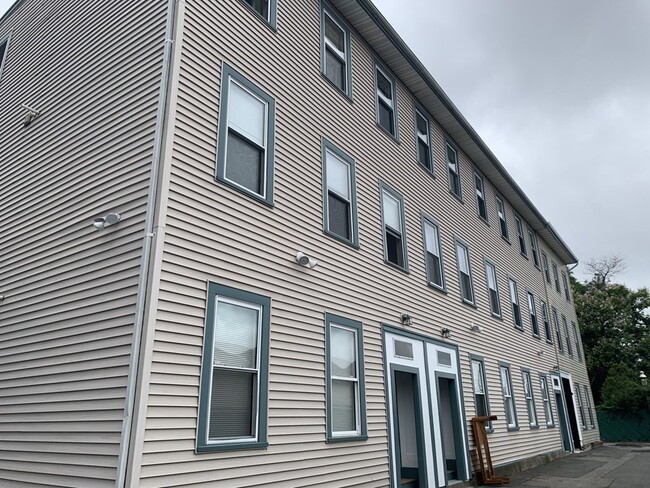 Primary Photo - 8 Humboldt Pl