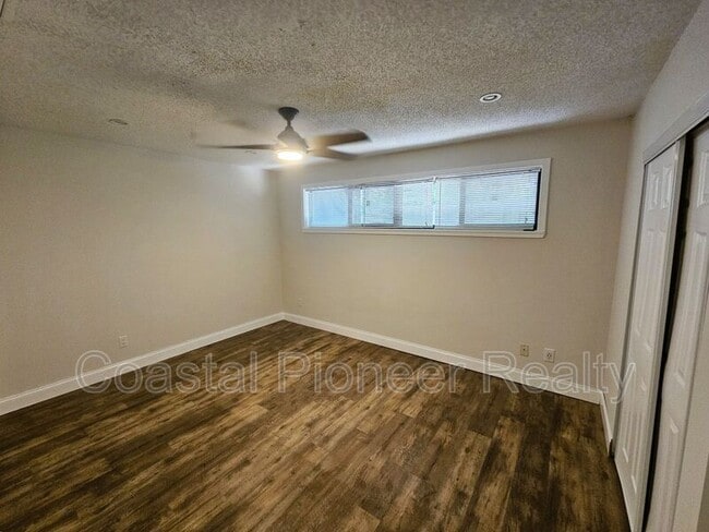 Building Photo - 1003 Willow Pond Dr